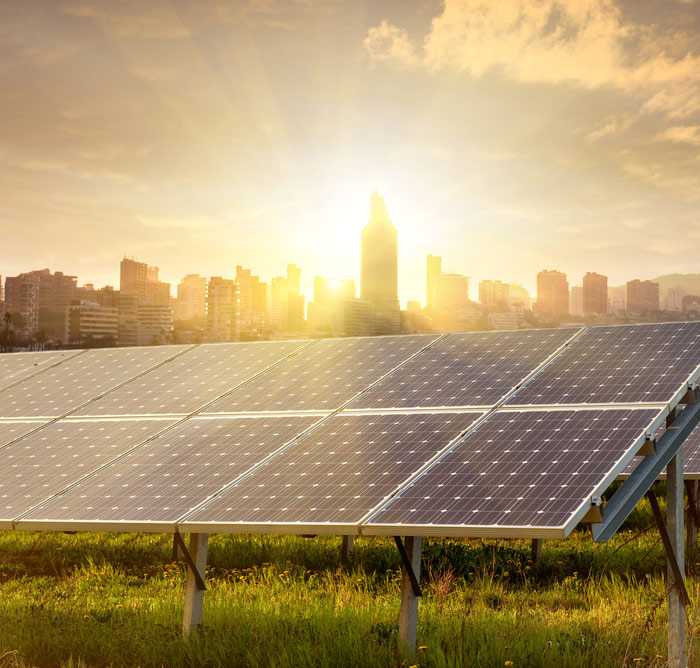 Notre société, spécialisée en installation thermique, propose de réaliser la pose de tous les équipements domestiques permettant de produire de l'eau chaude sanitaire.